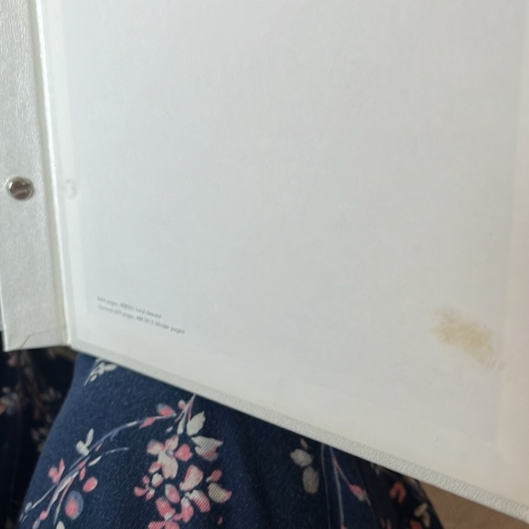 Vintage Hallmark Keepsake Embossed White Photo Album 1984 - Picture 6 of 6